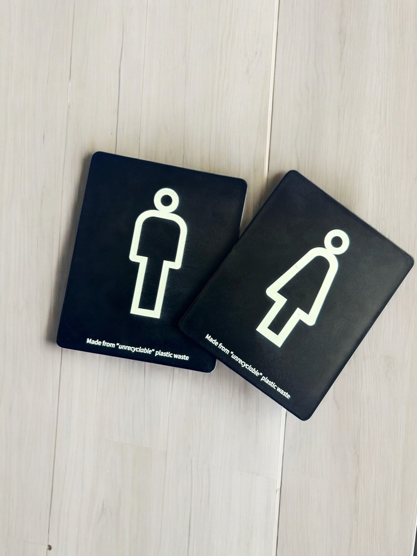 TOILET SIGNAGE
