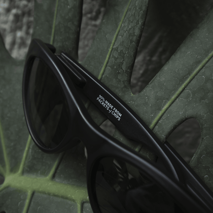 Black / Metalish Black